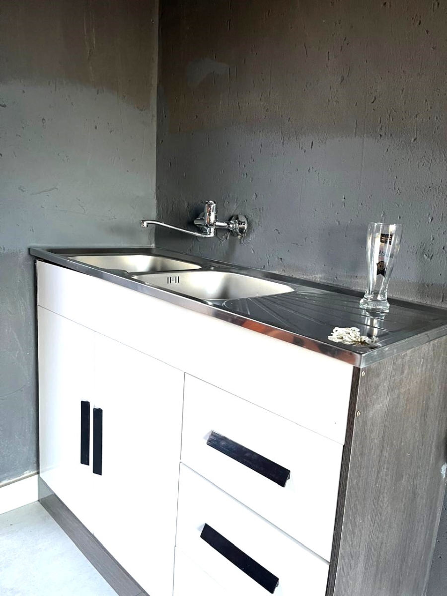 9 Bedroom Property for Sale in Rabie Ridge Gauteng