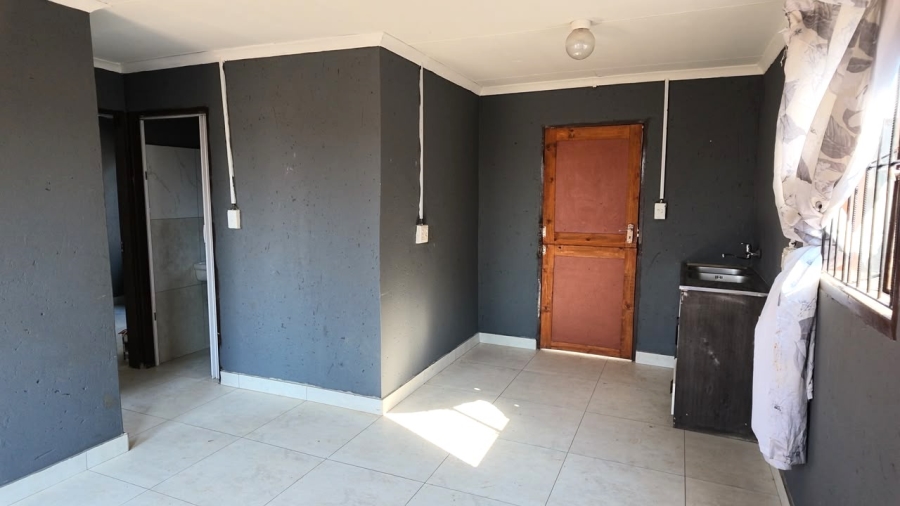 9 Bedroom Property for Sale in Rabie Ridge Gauteng
