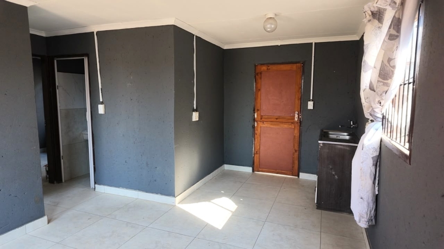 9 Bedroom Property for Sale in Rabie Ridge Gauteng