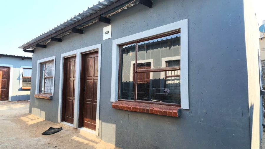 9 Bedroom Property for Sale in Rabie Ridge Gauteng