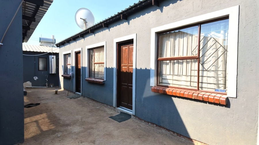 9 Bedroom Property for Sale in Rabie Ridge Gauteng
