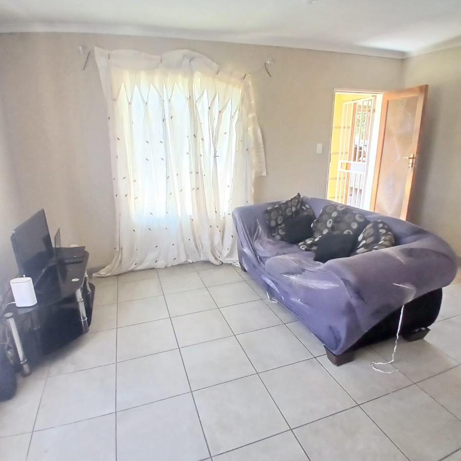 2 Bedroom Property for Sale in Roodekop Gauteng