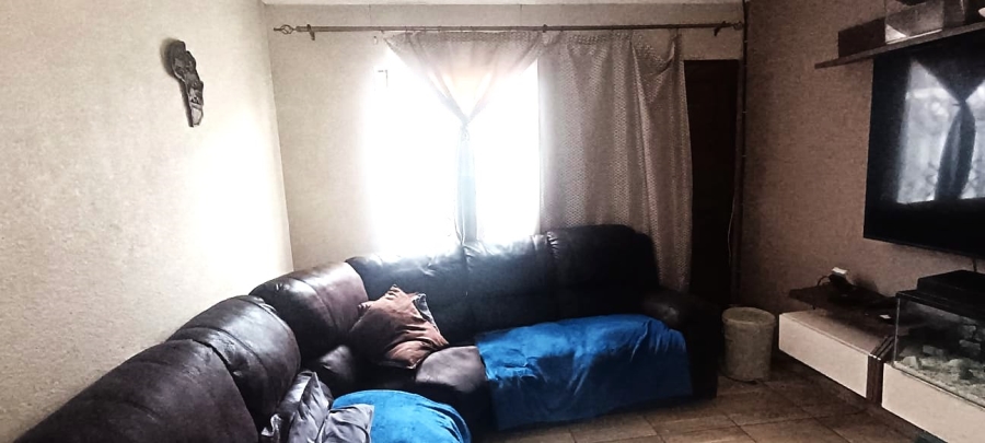 2 Bedroom Property for Sale in Windmill Park Gauteng