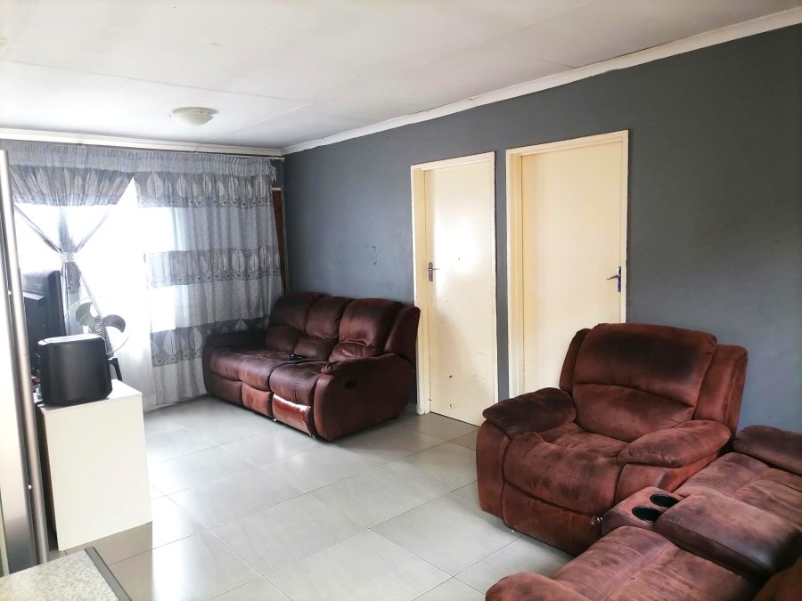 3 Bedroom Property for Sale in Windmill Park Gauteng