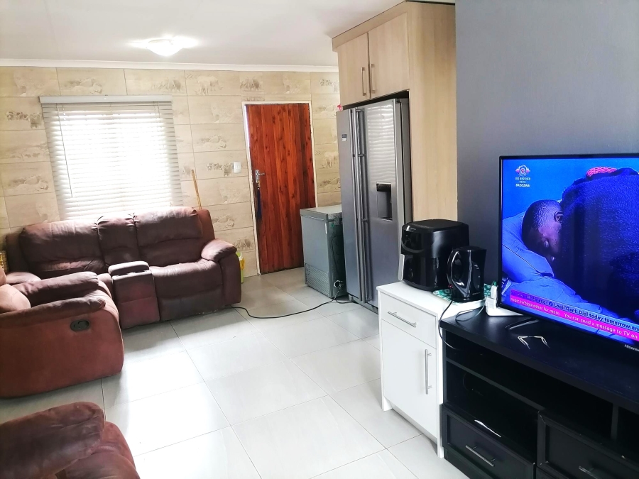 3 Bedroom Property for Sale in Windmill Park Gauteng
