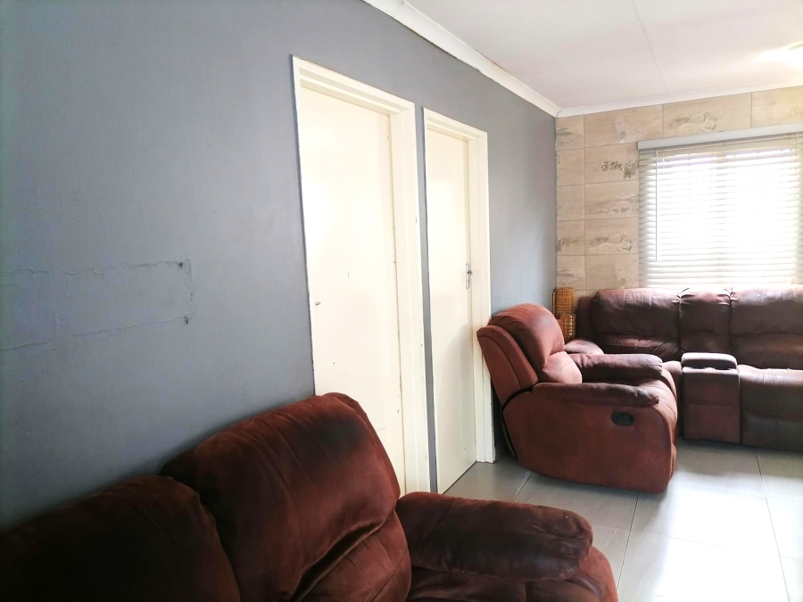 3 Bedroom Property for Sale in Windmill Park Gauteng