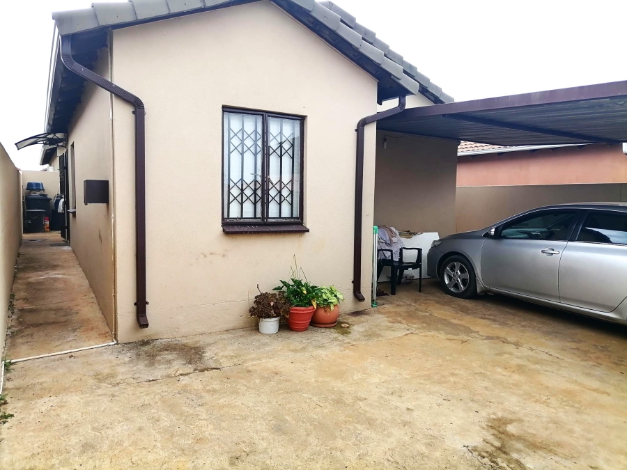 3 Bedroom Property for Sale in Windmill Park Gauteng