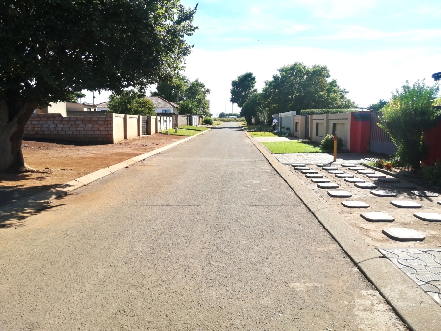 2 Bedroom Property for Sale in Vosloorus Ext 14 Gauteng
