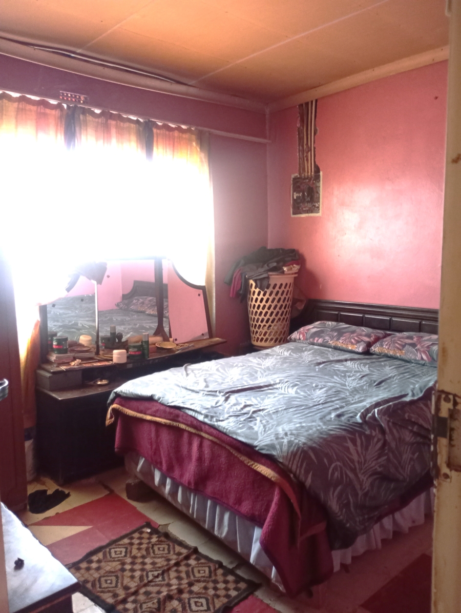 5 Bedroom Property for Sale in Vosloorus Gauteng