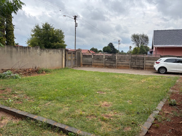 3 Bedroom Property for Sale in Roodekop Gauteng