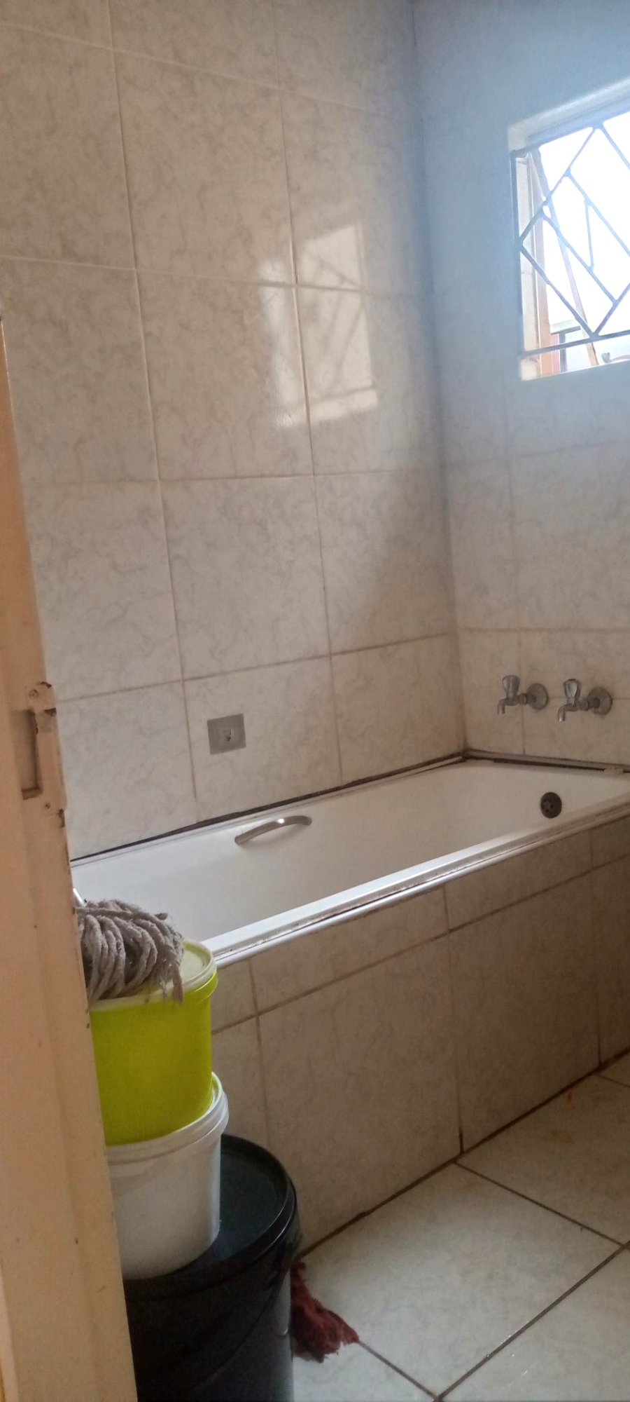 5 Bedroom Property for Sale in Mapleton Gauteng