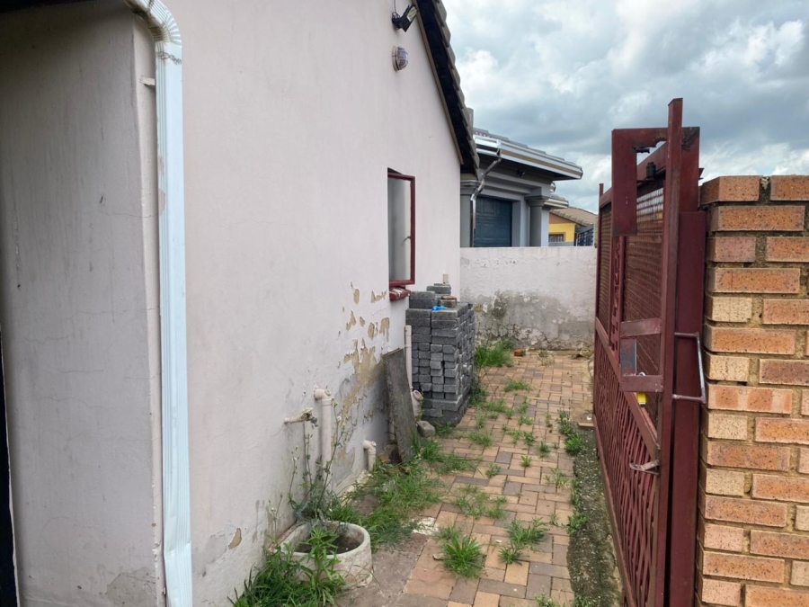 5 Bedroom Property for Sale in Windmill Park Gauteng