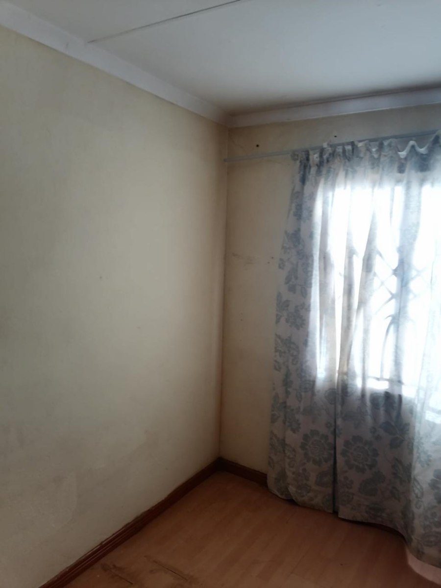 5 Bedroom Property for Sale in Windmill Park Gauteng