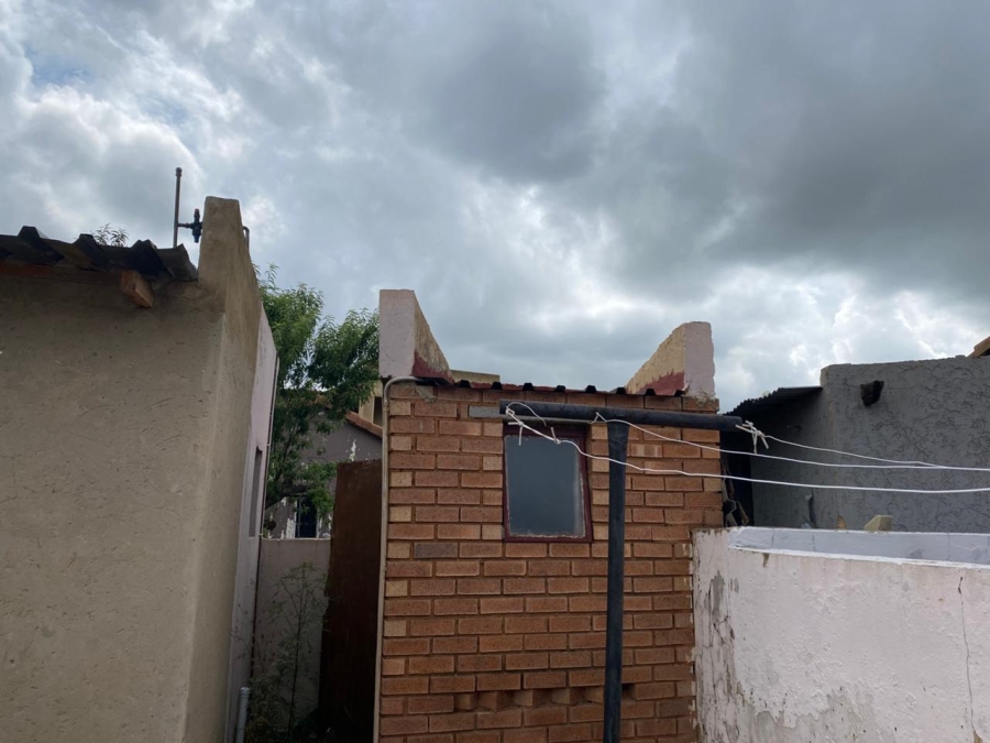 5 Bedroom Property for Sale in Windmill Park Gauteng