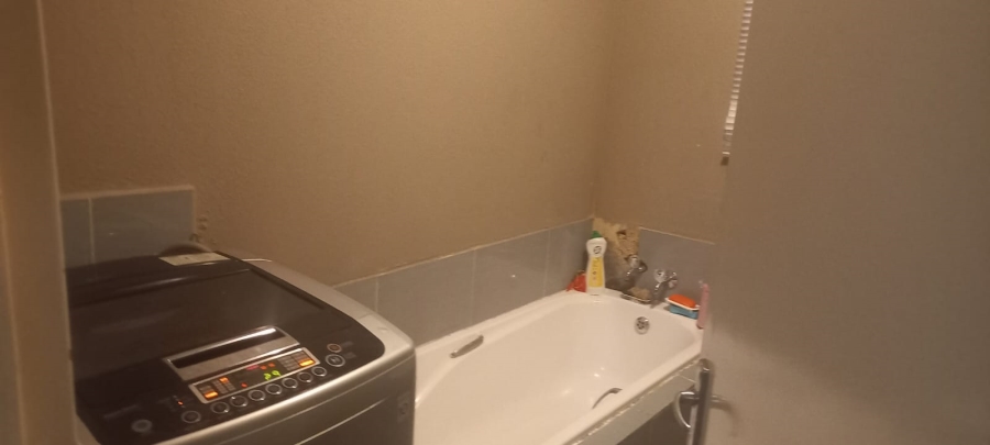 3 Bedroom Property for Sale in Buhle Park Gauteng