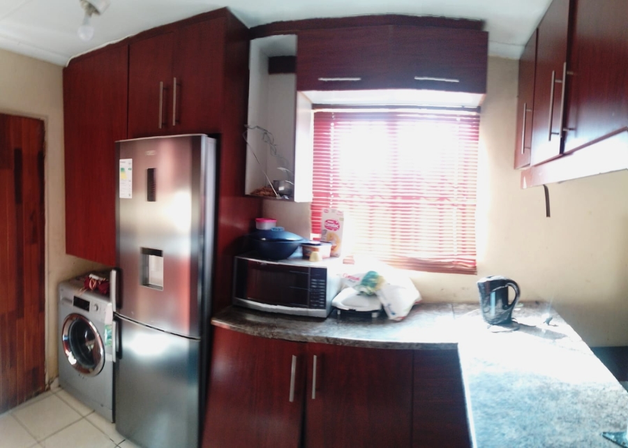 2 Bedroom Property for Sale in Windmill Park Gauteng