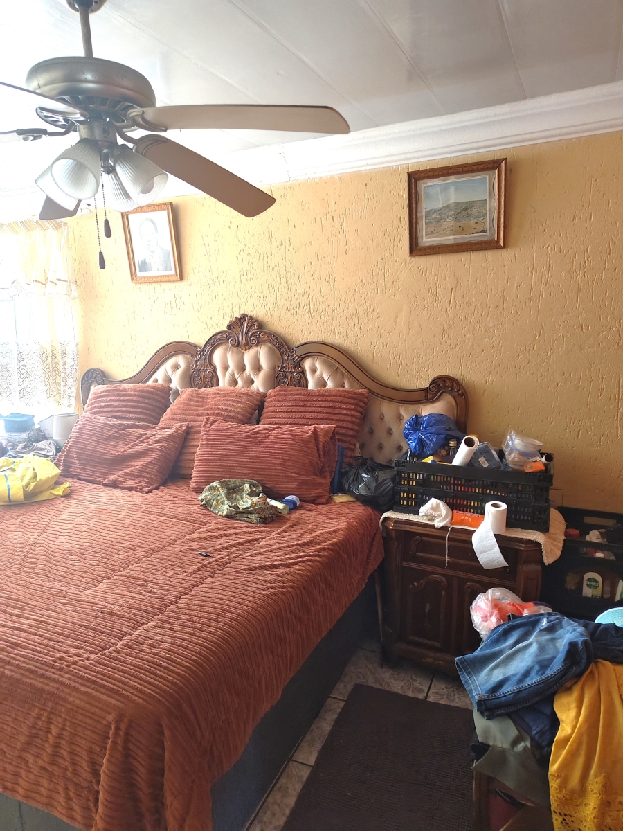 5 Bedroom Property for Sale in Umfuyaneni Gauteng