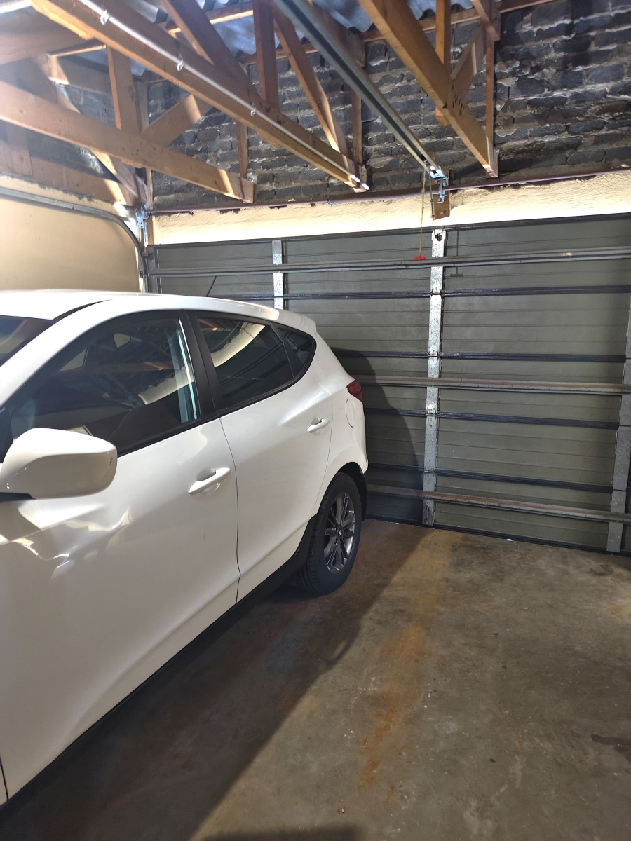 5 Bedroom Property for Sale in Umfuyaneni Gauteng