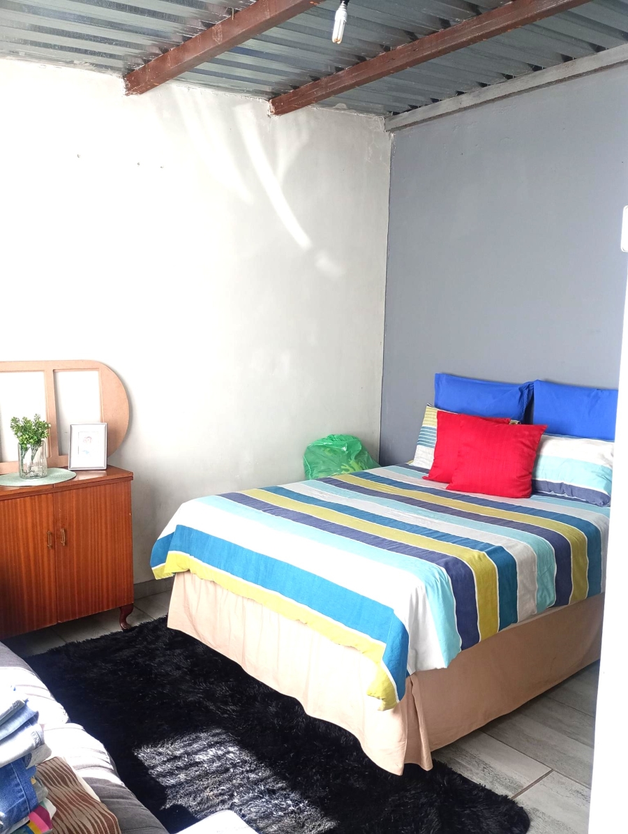 2 Bedroom Property for Sale in Zonkezizwe Gauteng