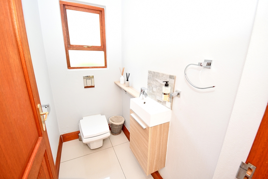 4 Bedroom Property for Sale in Bryanston Gauteng