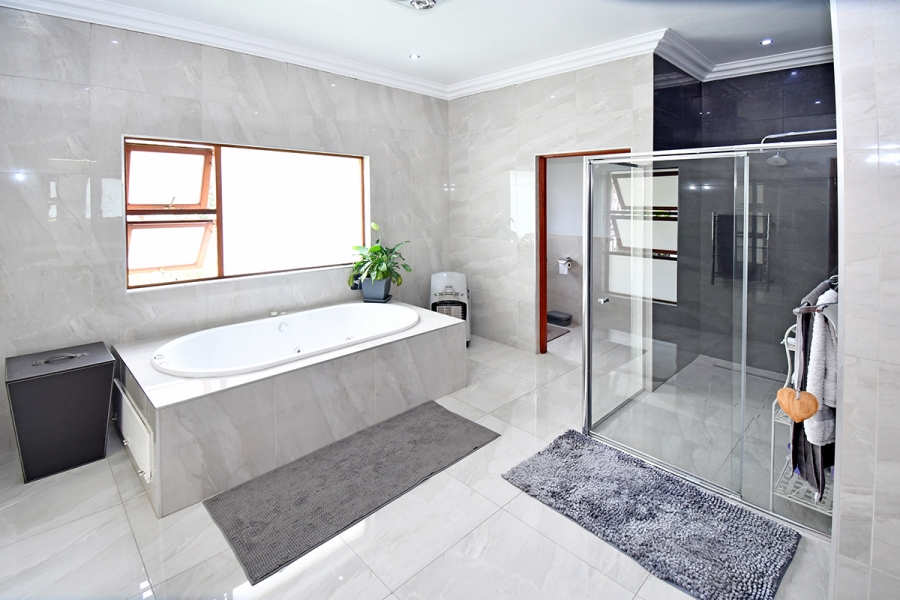 4 Bedroom Property for Sale in Bryanston Gauteng