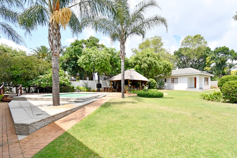 4 Bedroom Property for Sale in Bryanston Gauteng