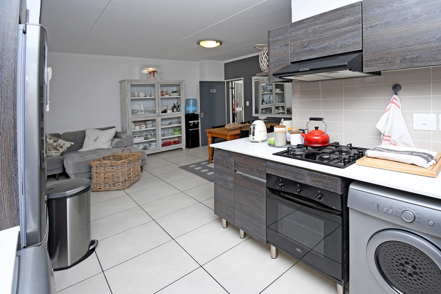 3 Bedroom Property for Sale in Olivedale Gauteng