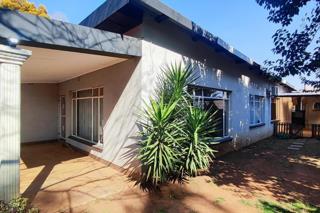 4 Bedroom Property for Sale in Verwoerdpark Gauteng