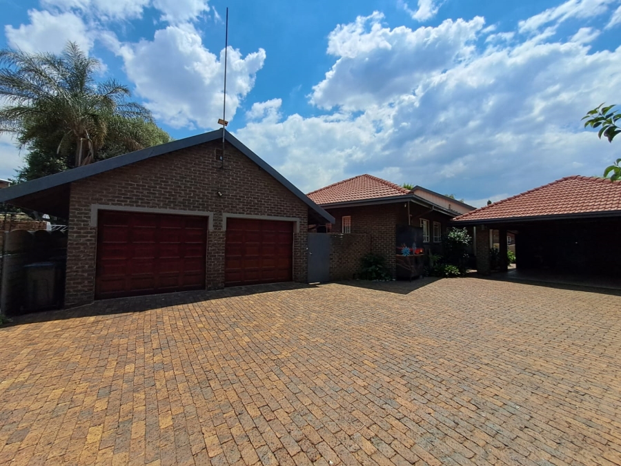 4 Bedroom Property for Sale in Hazelpark Gauteng