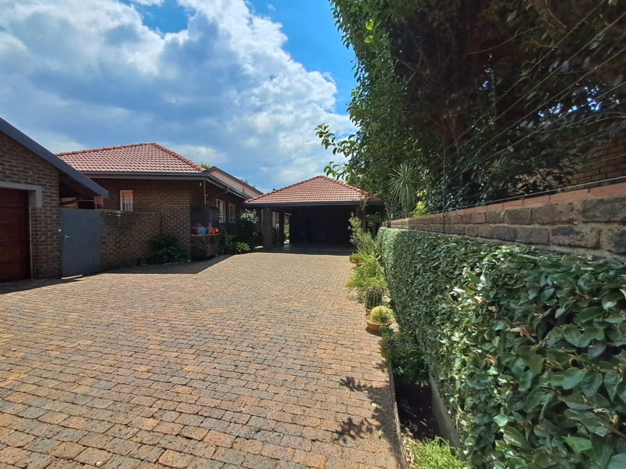 4 Bedroom Property for Sale in Hazelpark Gauteng