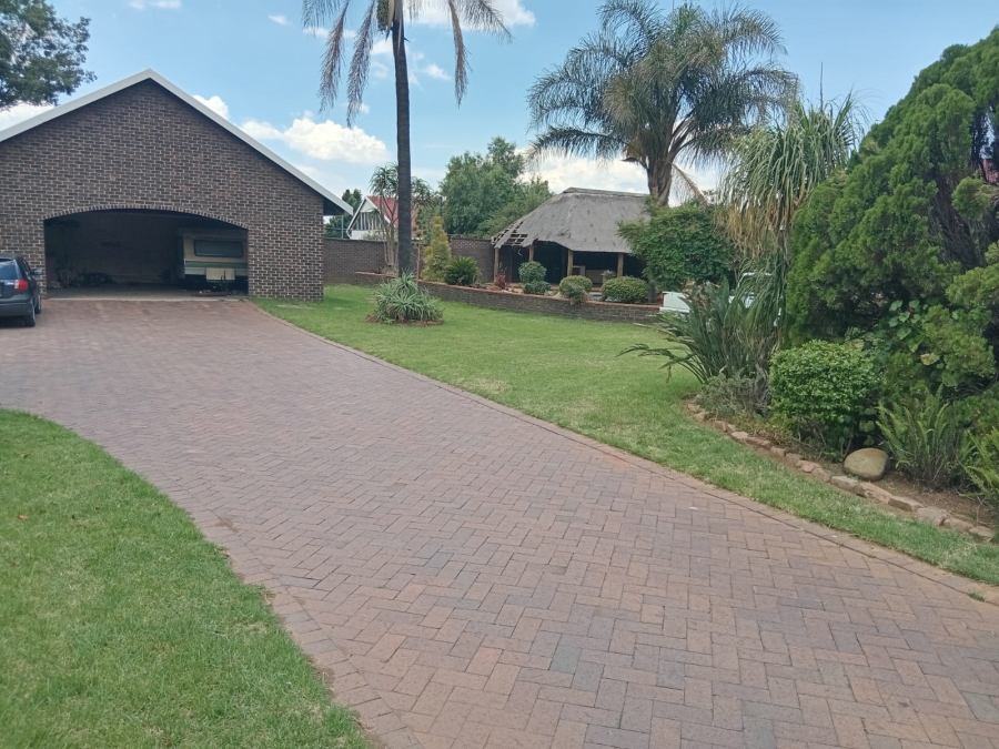 3 Bedroom Property for Sale in Lambton Gauteng