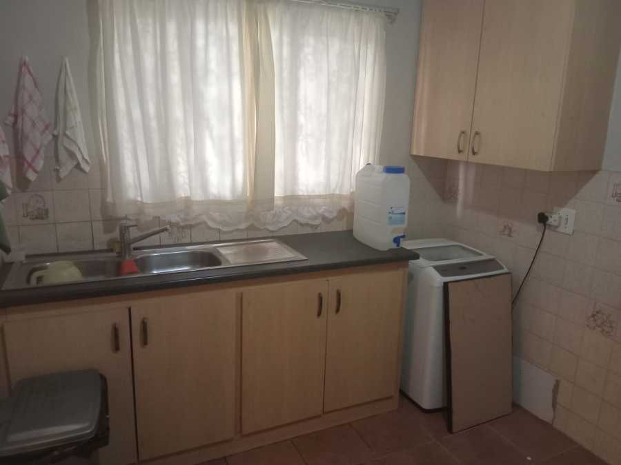2 Bedroom Property for Sale in Albemarle Gauteng