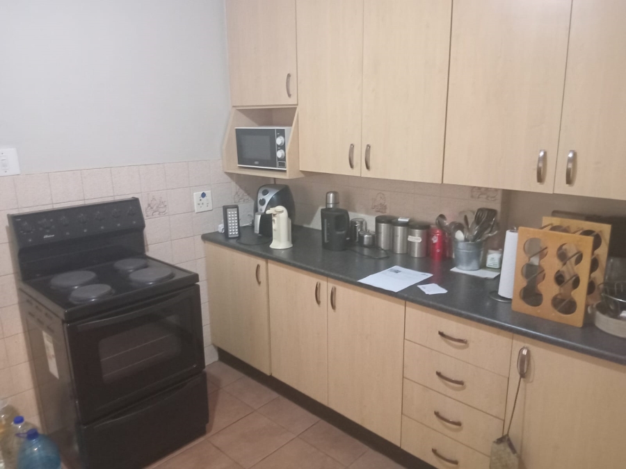 2 Bedroom Property for Sale in Albemarle Gauteng