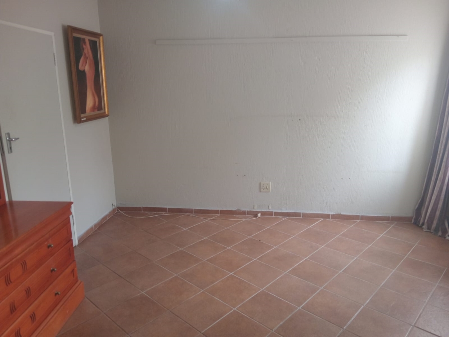 2 Bedroom Property for Sale in Albemarle Gauteng