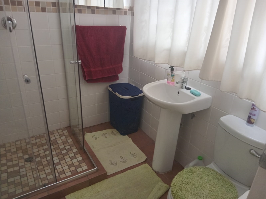 2 Bedroom Property for Sale in Albemarle Gauteng