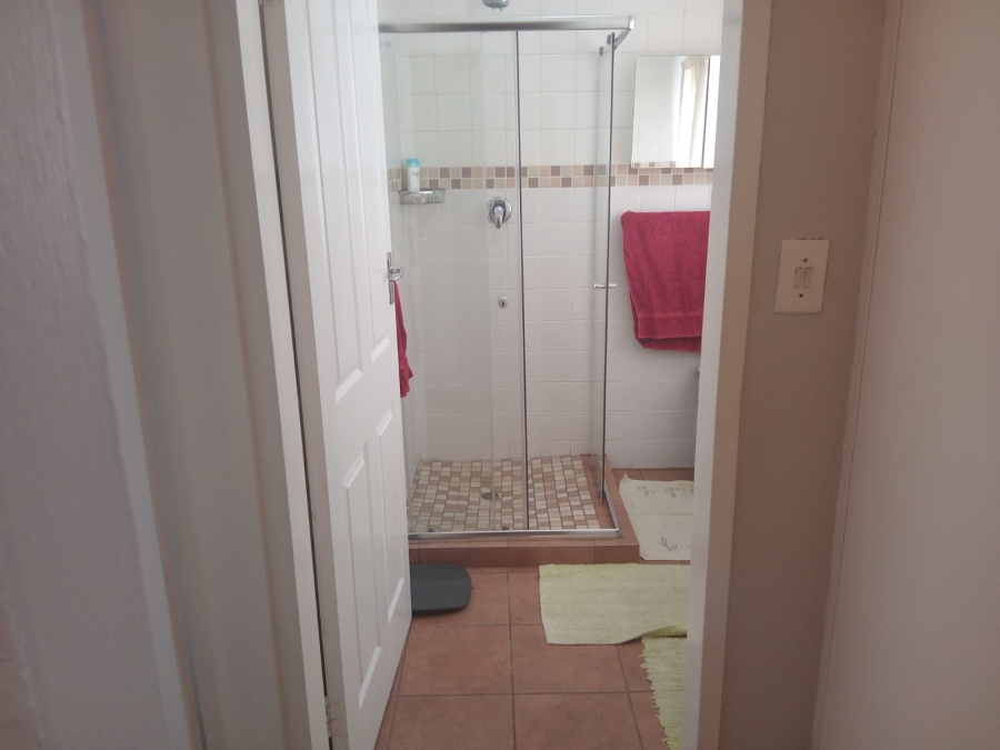 2 Bedroom Property for Sale in Albemarle Gauteng