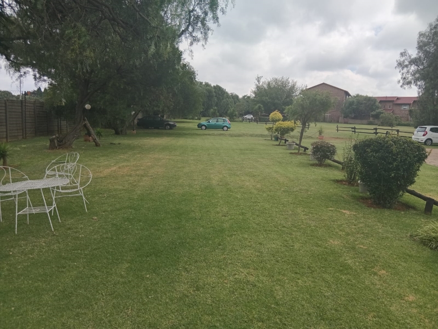 2 Bedroom Property for Sale in Albemarle Gauteng
