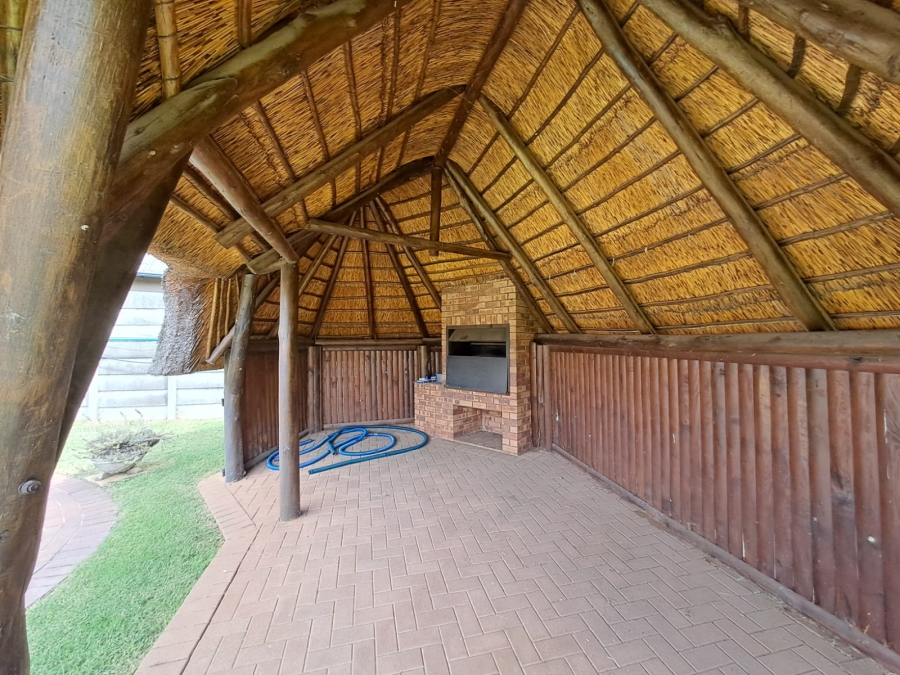 3 Bedroom Property for Sale in Brackenhurst Gauteng