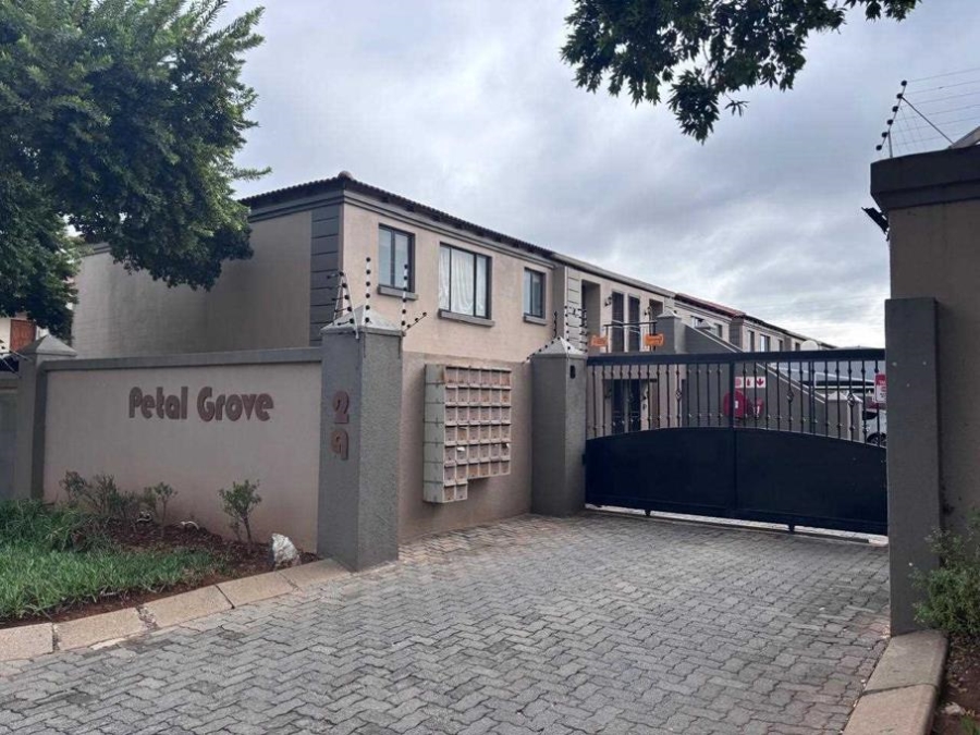 2 Bedroom Property for Sale in Meyersdal Gauteng