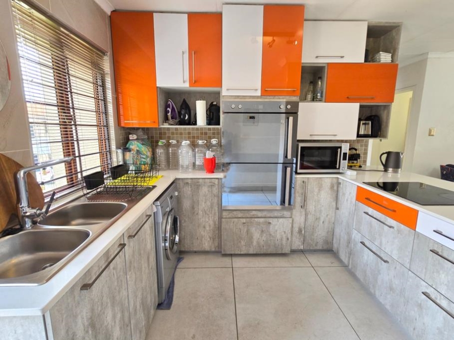 2 Bedroom Property for Sale in Meyersdal Gauteng