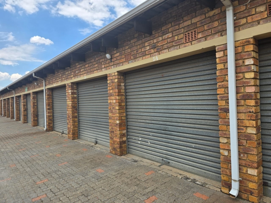 2 Bedroom Property for Sale in Albermarle Gauteng
