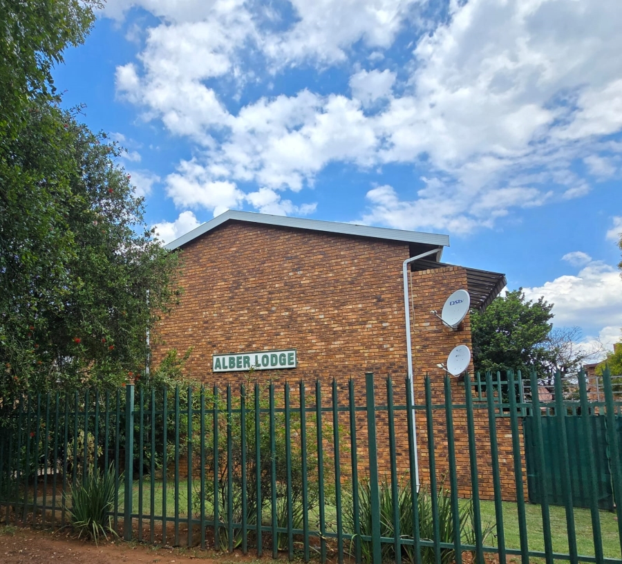 2 Bedroom Property for Sale in Albermarle Gauteng