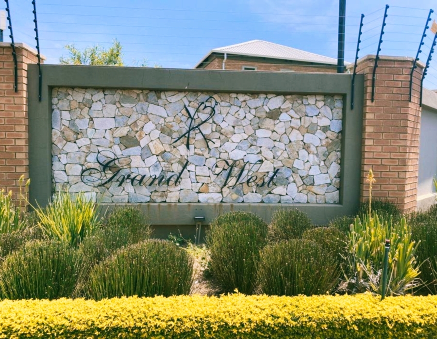 2 Bedroom Property for Sale in Pretoria West Gauteng