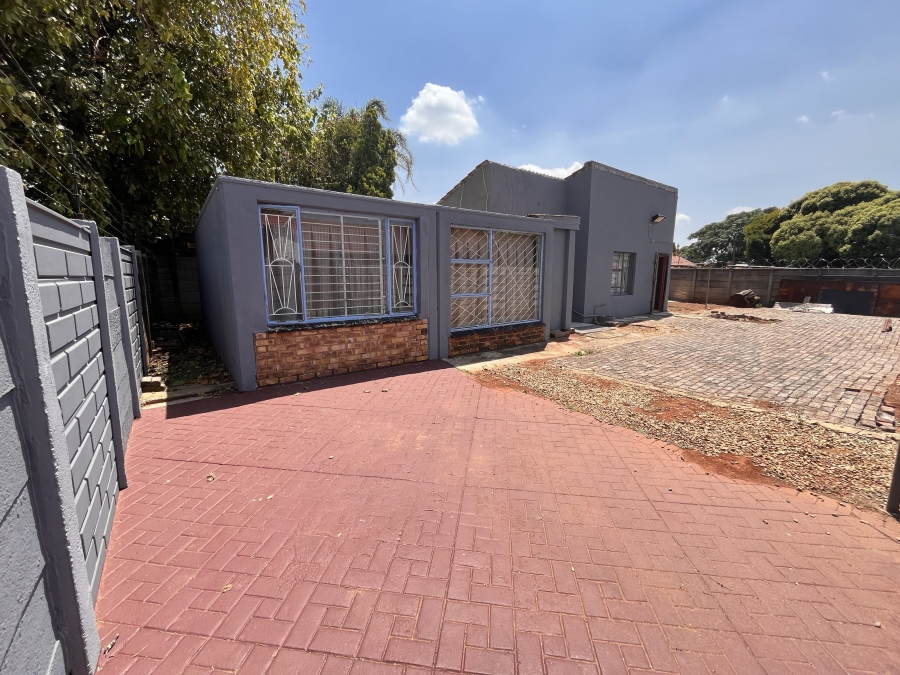 4 Bedroom Property for Sale in Mayberry Park Gauteng
