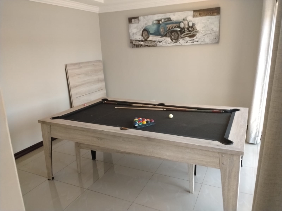 4 Bedroom Property for Sale in Meredale Gauteng