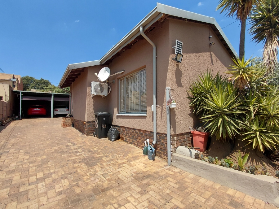 2 Bedroom Property for Sale in Elandspark Gauteng
