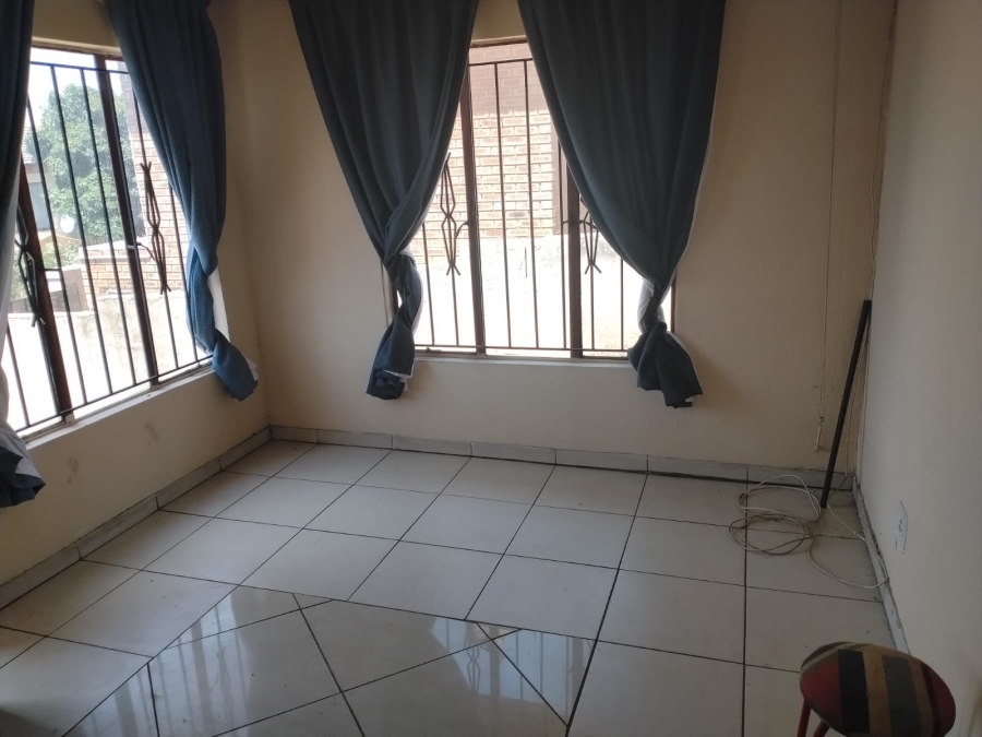 2 Bedroom Property for Sale in Naturena Gauteng