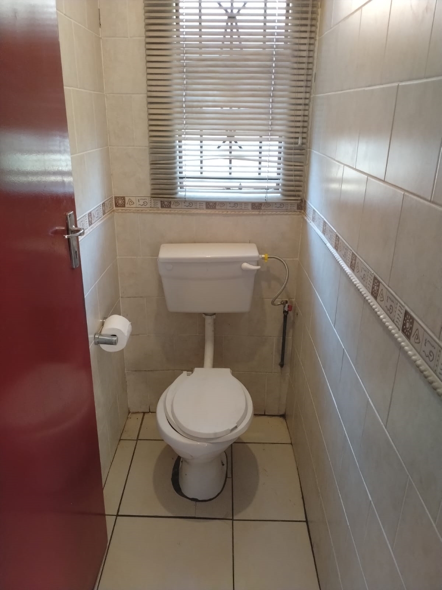2 Bedroom Property for Sale in Naturena Gauteng