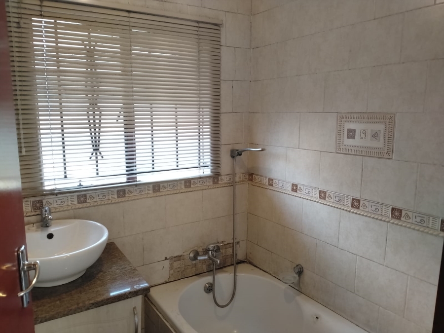 2 Bedroom Property for Sale in Naturena Gauteng