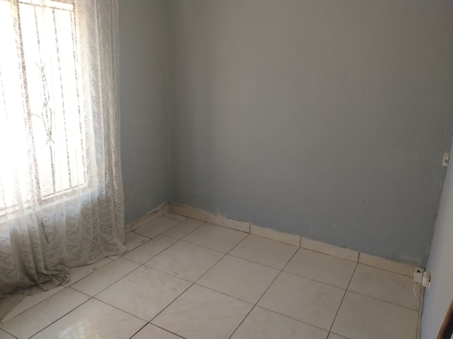 2 Bedroom Property for Sale in Naturena Gauteng